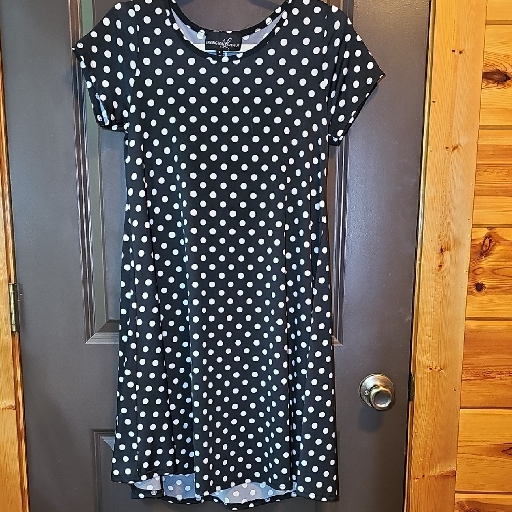 Chic Black and White High Low Dress